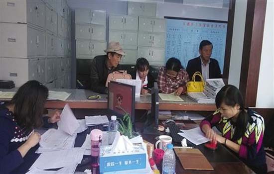 白云区织密扎牢社会保障“安全网”